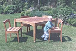 Irie Garden table and chairs